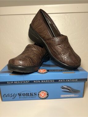 easy street brown embossed slip-on clog